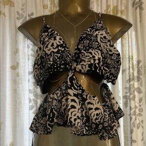 Zara Black and White Patterned Crop Top